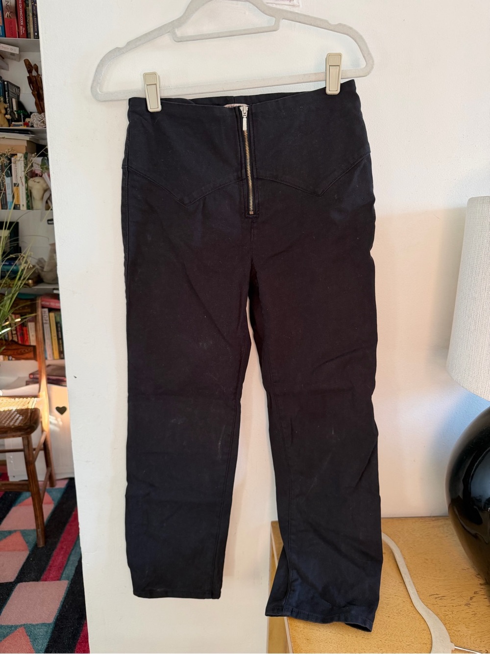 Urban Outfitters Black Women’s Straight-Leg Ankle Pants with Front Zip, Size 4